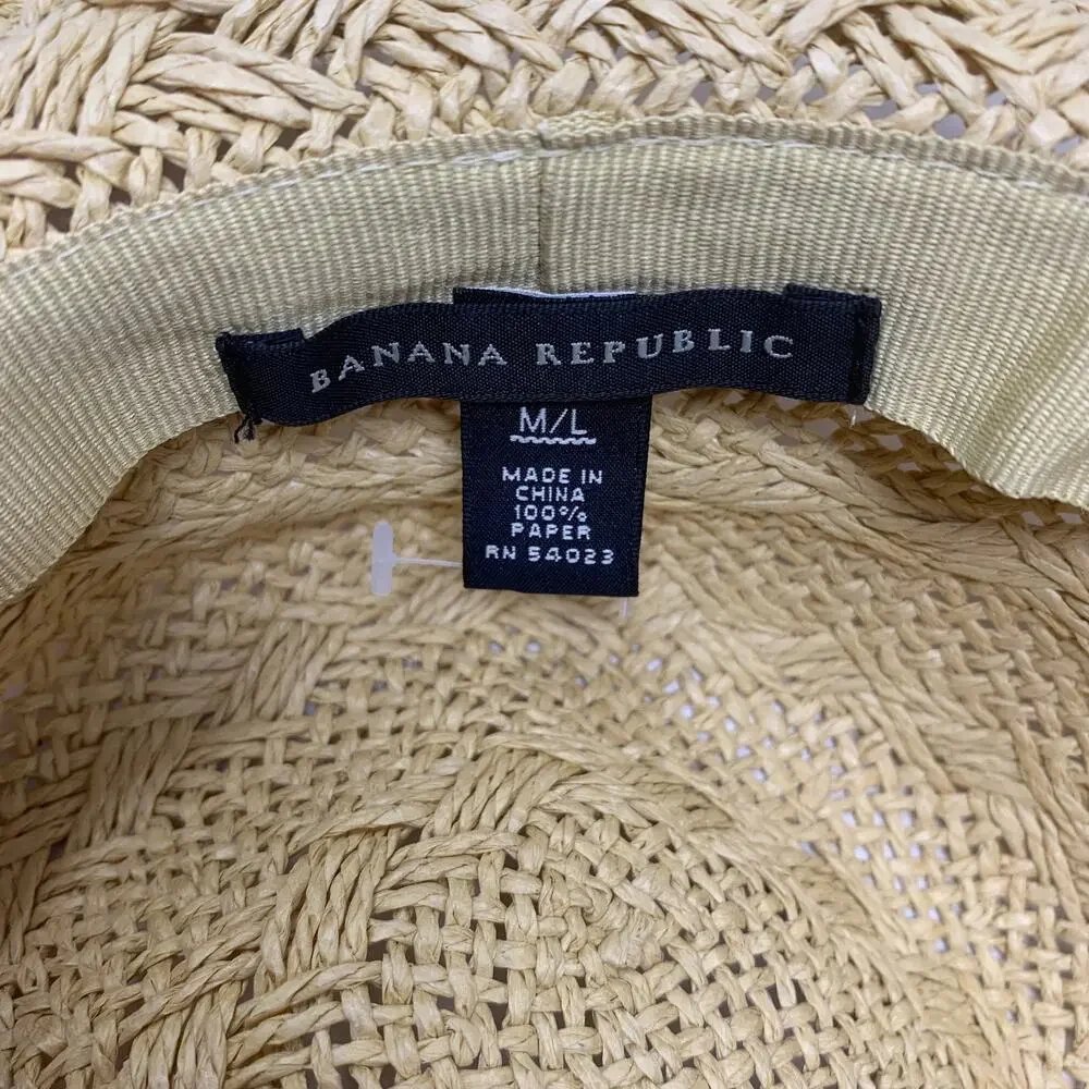 Banana Republic M/L Floppy Straw Sun Hat Natural Raffia Paper Wide Brim Beachy